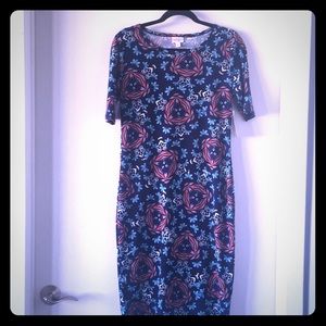 LuLaRoe M Julia navy blue floral
